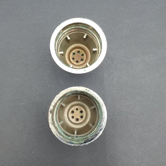 Gemco Spice of Life Salt & Pepper Shakers Corningware Spice of Life Shakers - Picture 9 of 10